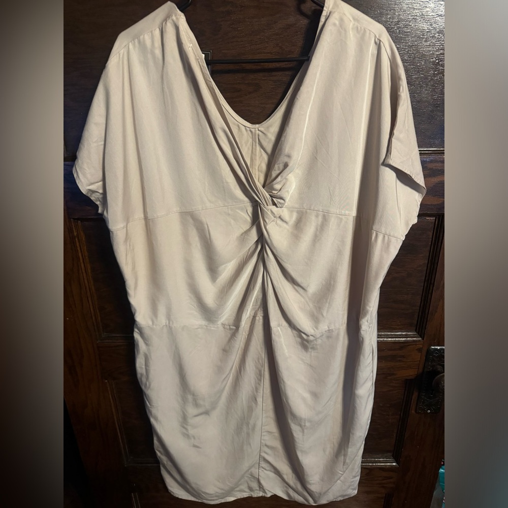 Elegant Cream Women's Dress, Mo:Vint New York, NWT, Size L